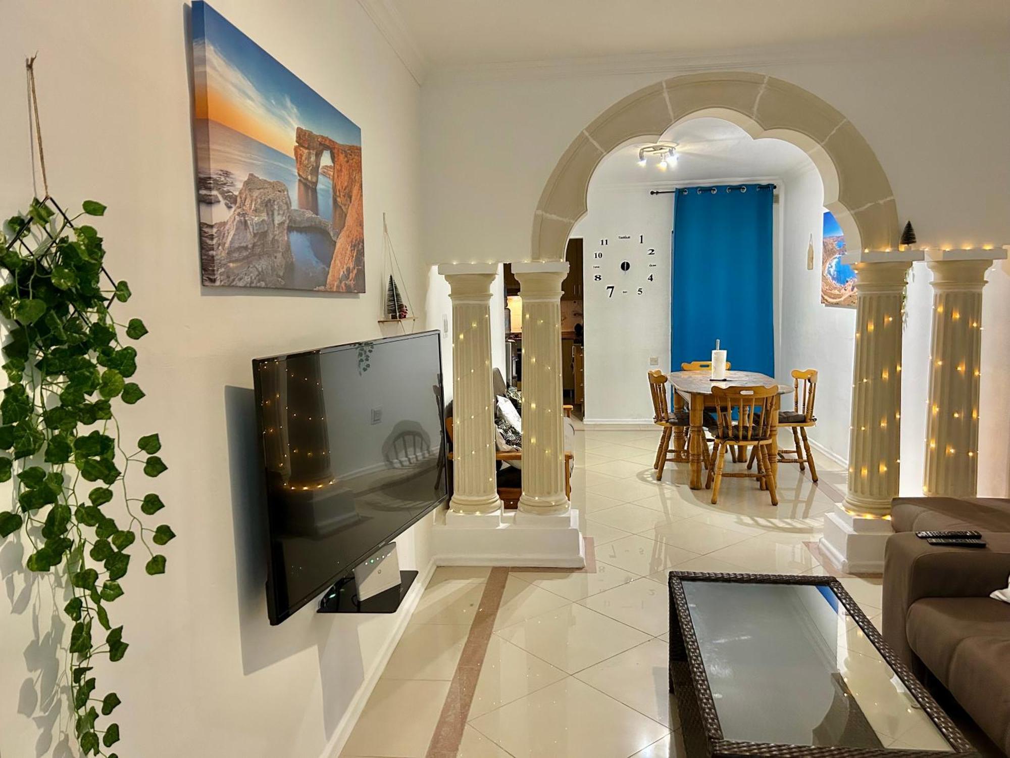 Beach Front 3-Bedroom Holiday Home Mellieha Exterior foto
