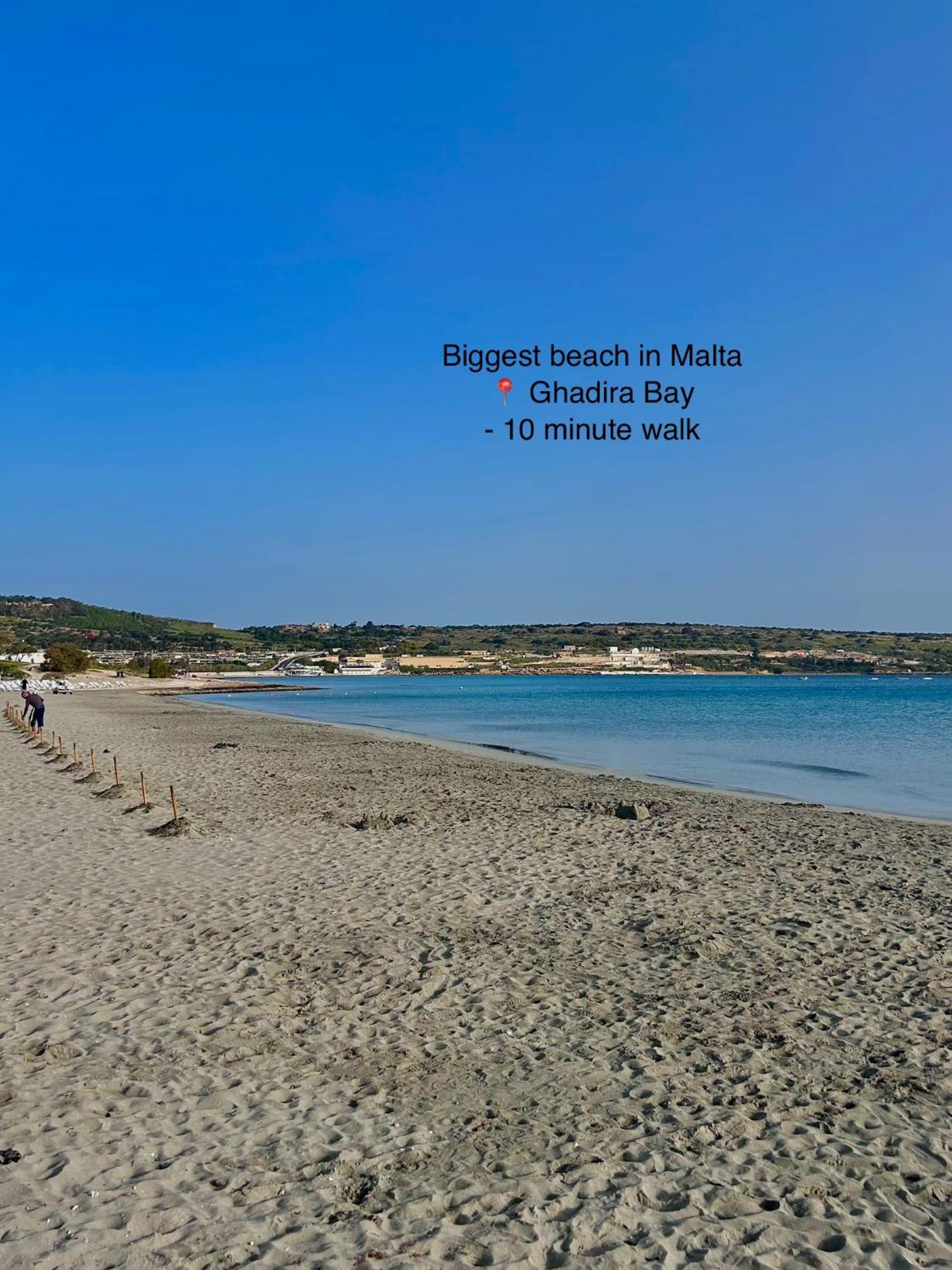Beach Front 3-Bedroom Holiday Home Mellieha Exterior foto